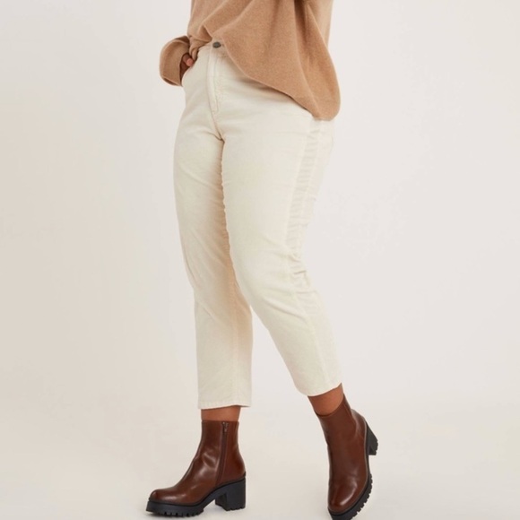 NWT Anthropologir Pilcro Corduroy High Rise Slim Boyfriend Pants in Cream - Picture 1 of 9